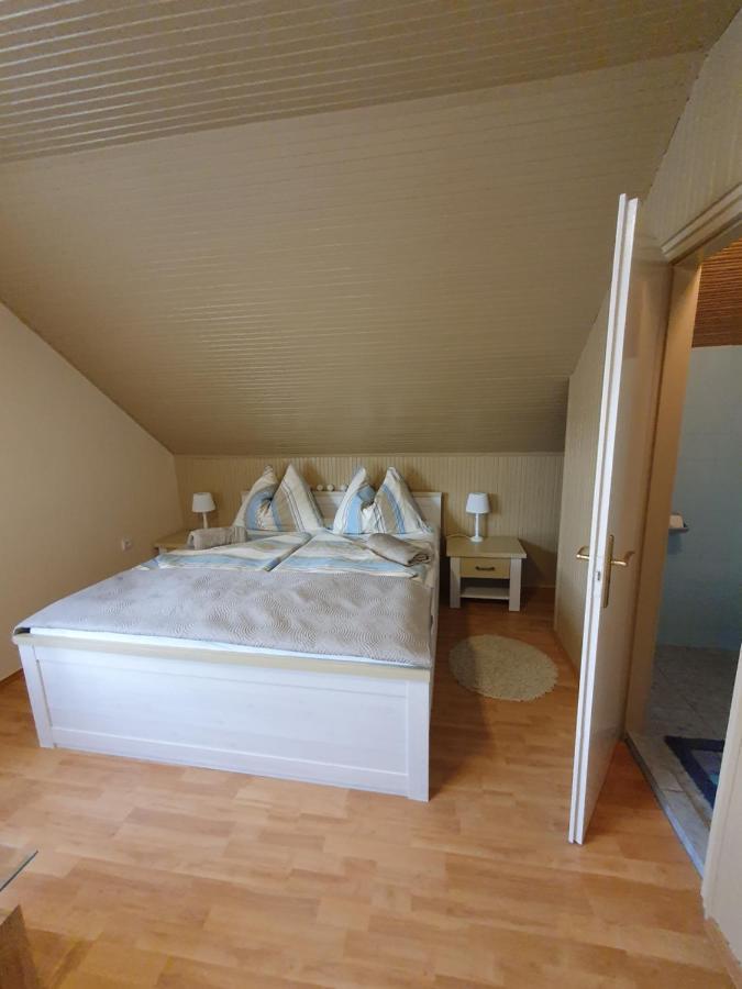 באלאטונפורד Apartman Ilike מראה חיצוני תמונה